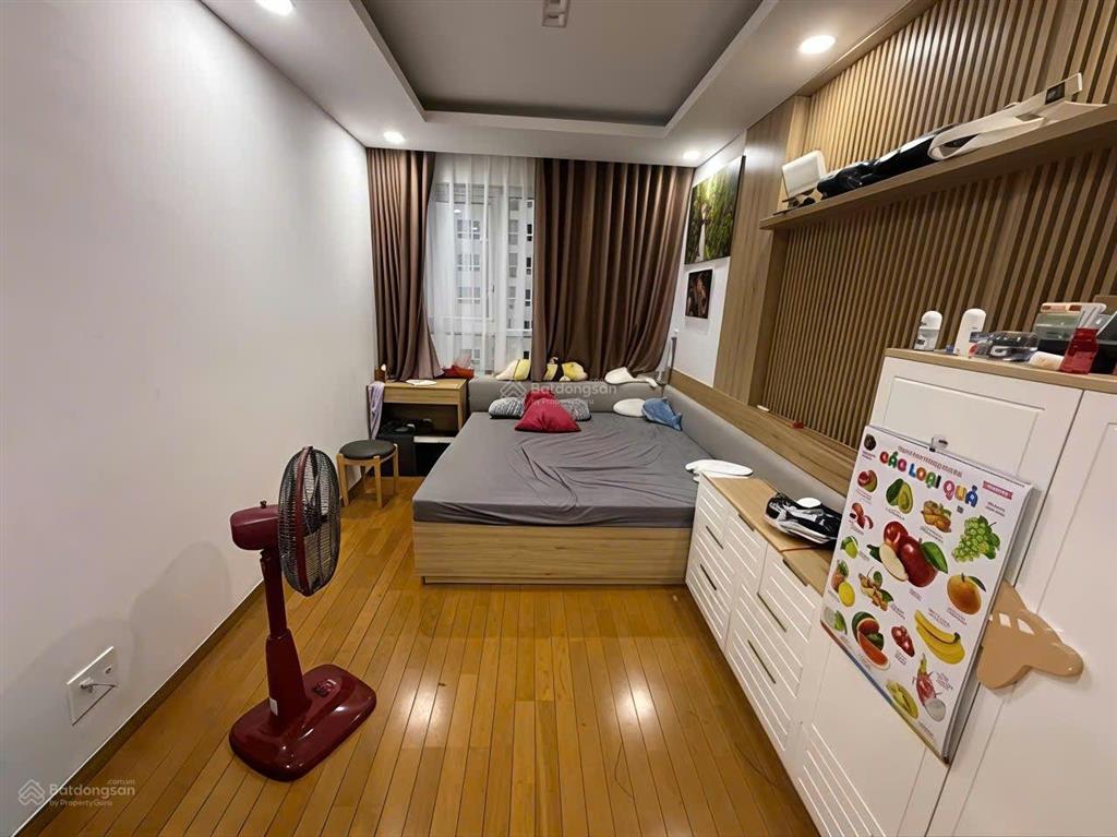 Giá siêu tốt, cần cho thuê căn 3pn tại căn hộ chung cư sky center.  em 0934 977 ***