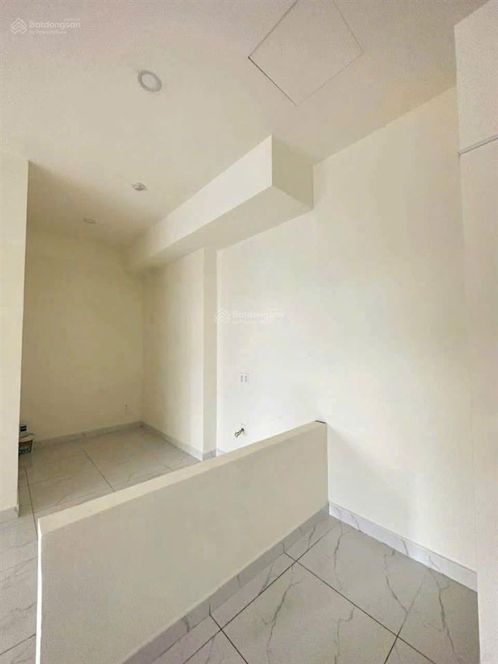Cần cho thuê orchard park view làm văn phòng hoặc ở, gần khu sân bay.  em 0934 977 *** call/zalo