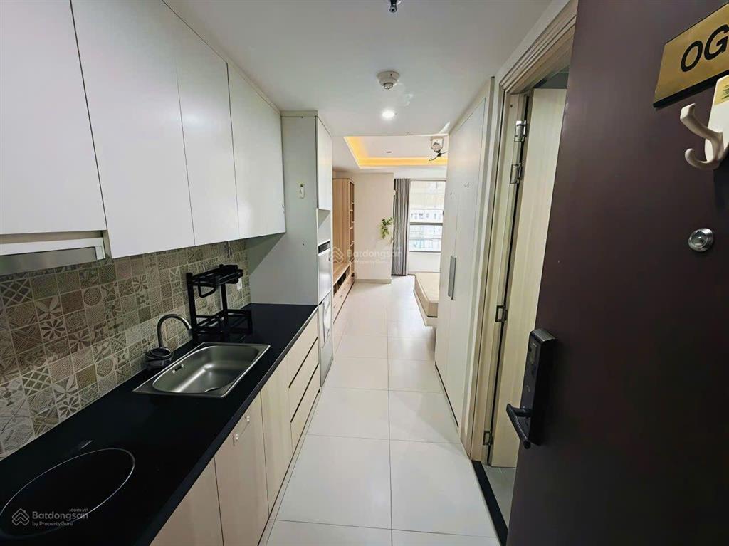 Cần cho thuê officetel tại cc orchard garden,  em chốt nhanh 0934 977 ***