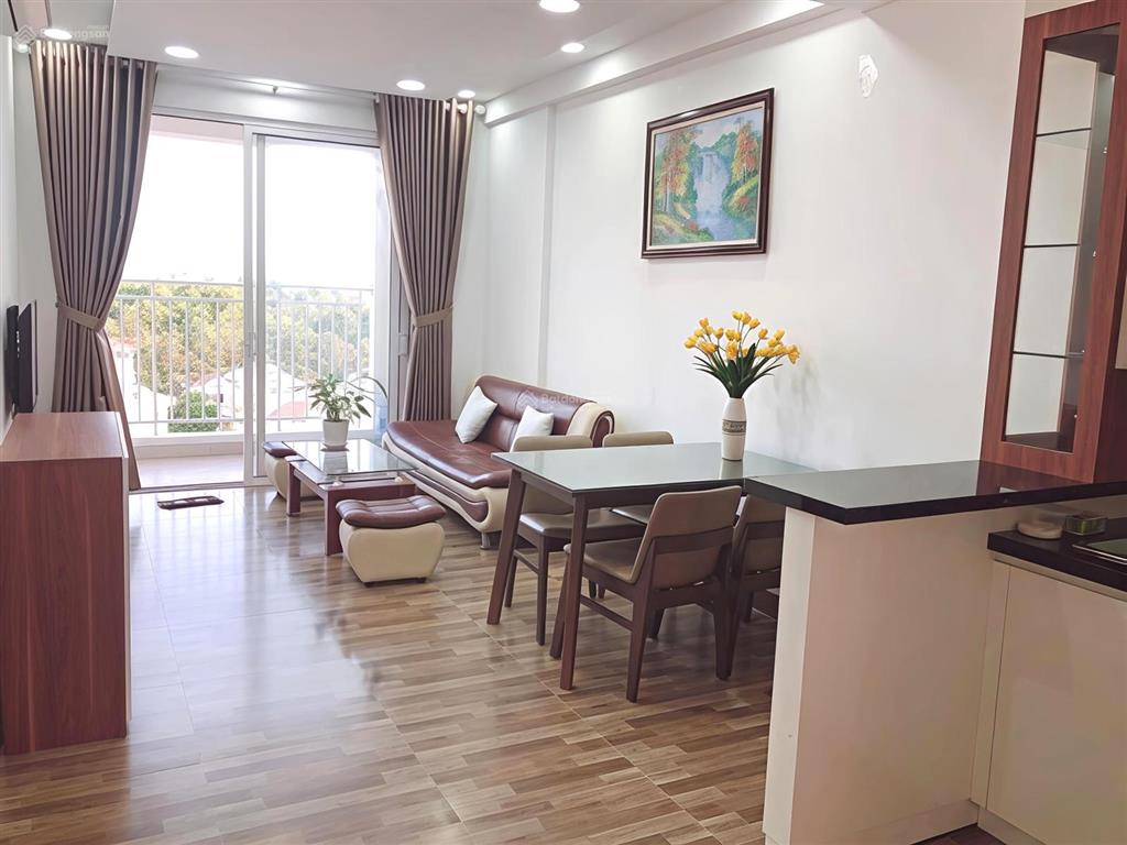 Cho thuê 2 phòng ngủ tại the botanica.  em để chốt nhanh 0934 977 *** em call/zalo