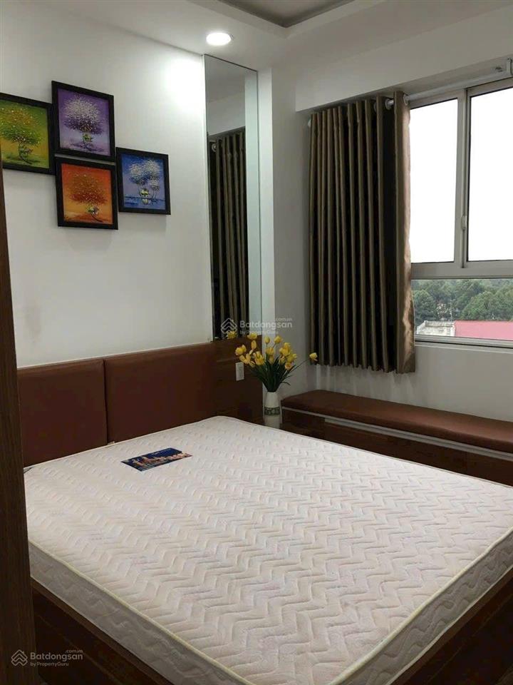 Cho thuê 2 phòng ngủ tại the botanica.  em để chốt nhanh 0934 977 *** em call/zalo
