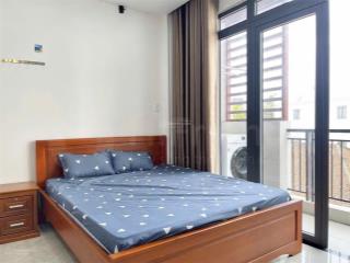 Thuê ngay căn hộ ban công trung tâm bình thạnh gần chợ bà chiểu, phan đăng lưuhầm xe,thang máy