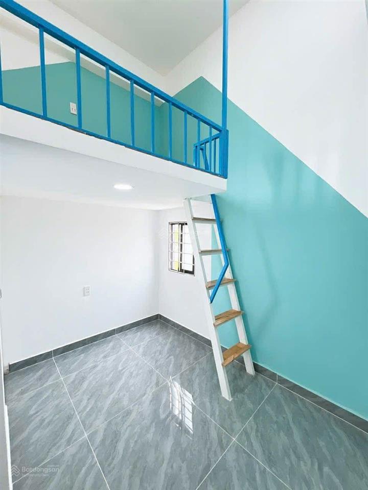 Duplex quận 2, gác cao m8, giờ giấc tự do, đậu được oto, cho nuôi pet