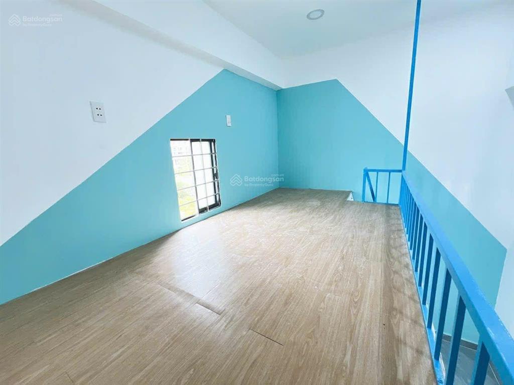 Duplex quận 2, gác cao m8, giờ giấc tự do, đậu được oto, cho nuôi pet