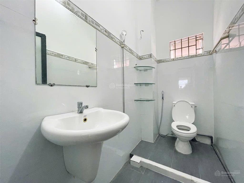 Quận 2, thủ đức ban công thoáng, full nội thất, an ninh