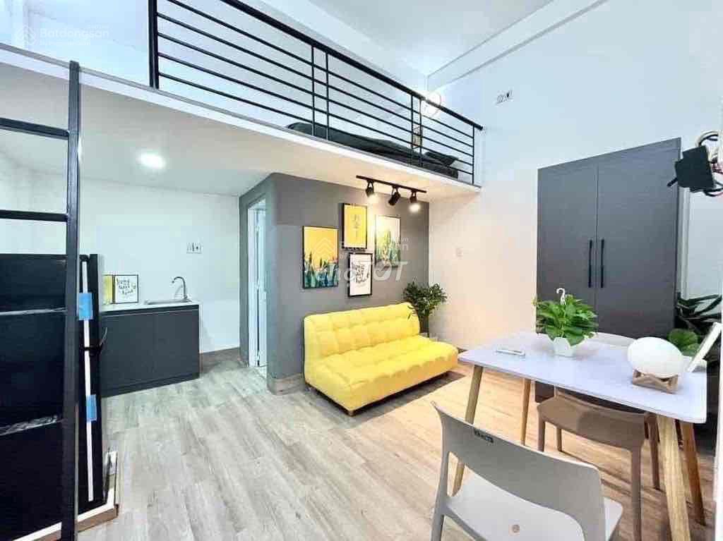Phòng trọ quận 2  cửa sổ lớn  ở được 23 người gần đh giao thông vận tải