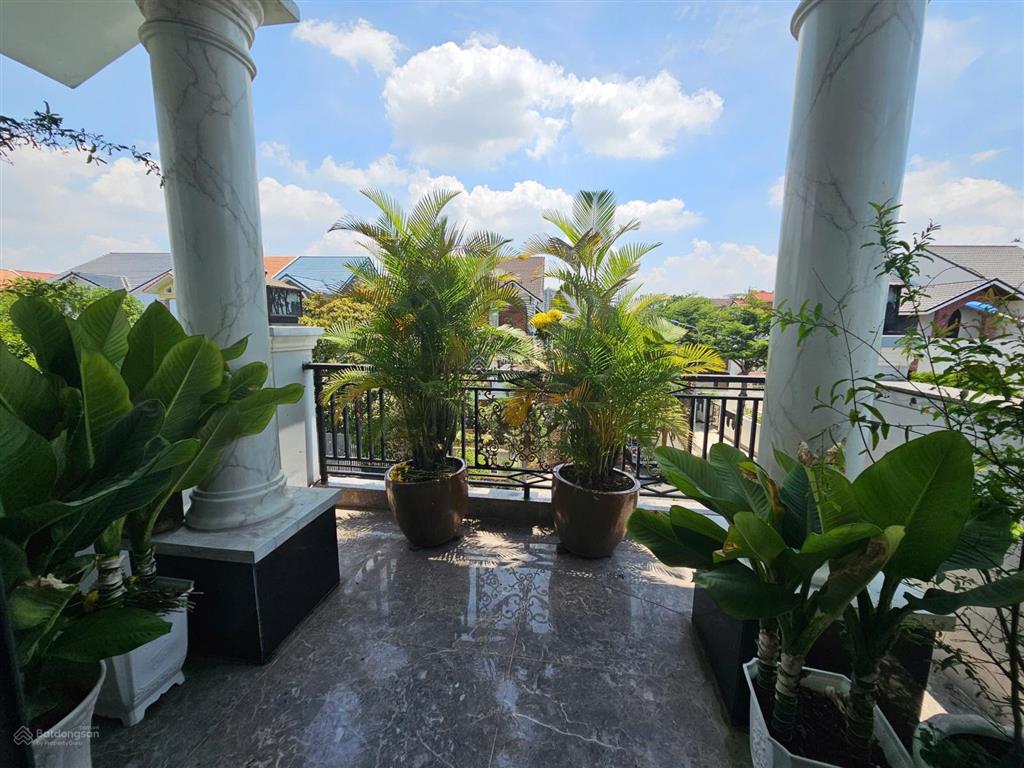 Khu vip, nhà đường 20 kdc khang điền  phước long b  quận 9  ngang 8m siêu đẹp, có vỉa hè