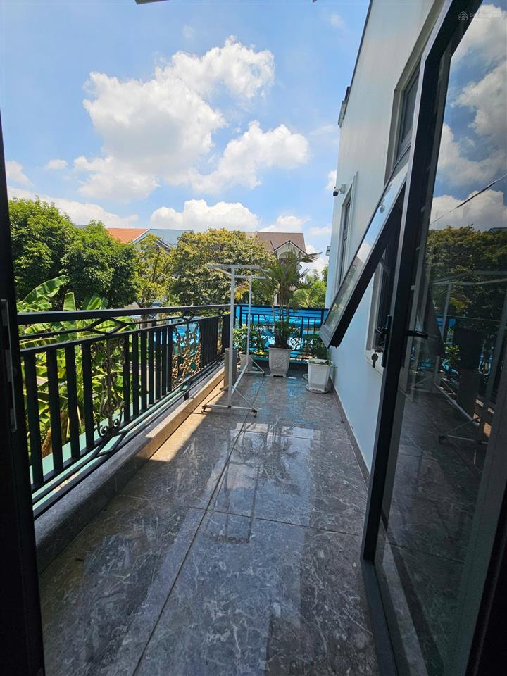 Khu vip, nhà đường 20 kdc khang điền  phước long b  quận 9  ngang 8m siêu đẹp, có vỉa hè