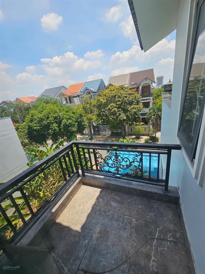 Khu vip, nhà đường 20 kdc khang điền  phước long b  quận 9  ngang 8m siêu đẹp, có vỉa hè