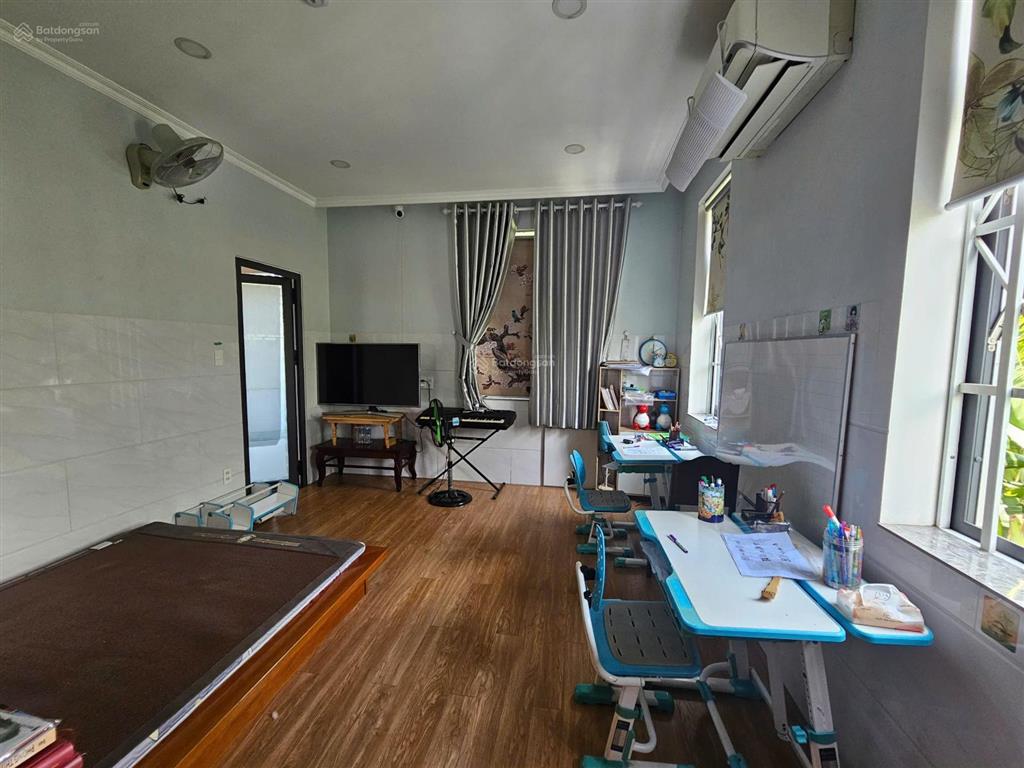 Khu vip, nhà đường 20 kdc khang điền  phước long b  quận 9  ngang 8m siêu đẹp, có vỉa hè