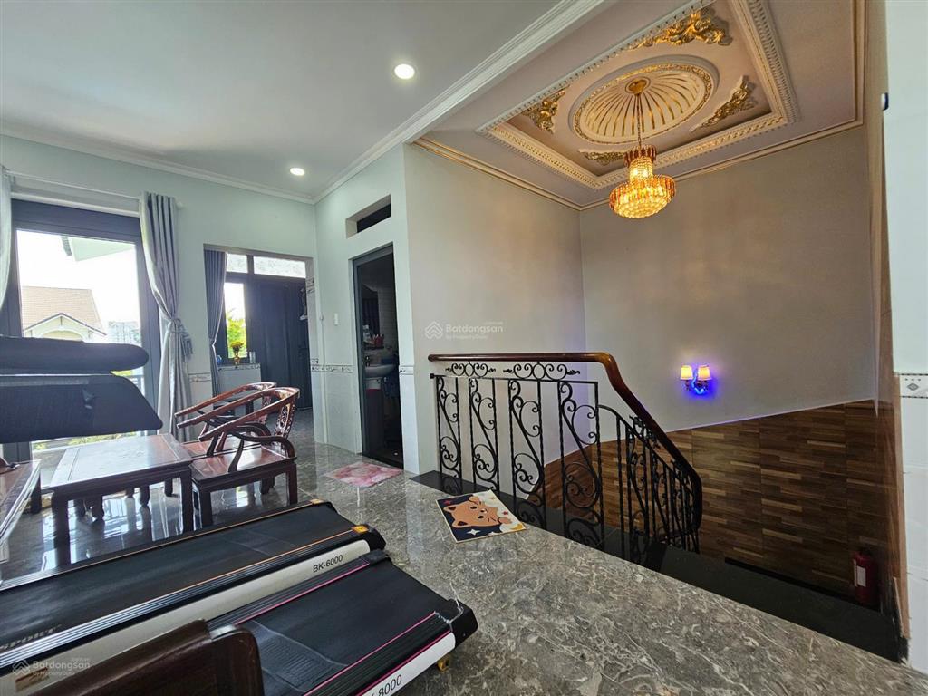 Khu vip, nhà đường 20 kdc khang điền  phước long b  quận 9  ngang 8m siêu đẹp, có vỉa hè