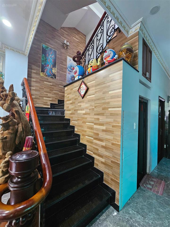 Khu vip, nhà đường 20 kdc khang điền  phước long b  quận 9  ngang 8m siêu đẹp, có vỉa hè