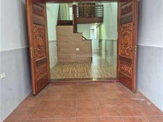 Cho thuê 1/ tây thạnh  3,3 x 20m 1 lầu 3pn, hẻm xe hơi 6m  gần lê trọng tấn,tân kỳ tan quý