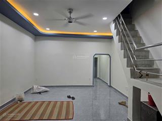 Cho thuê 711/ lũy bán bích4x13m 1 lầu 2pn gần thoại ngọc hầu,âu cơ,giáp tân bình,tân thành