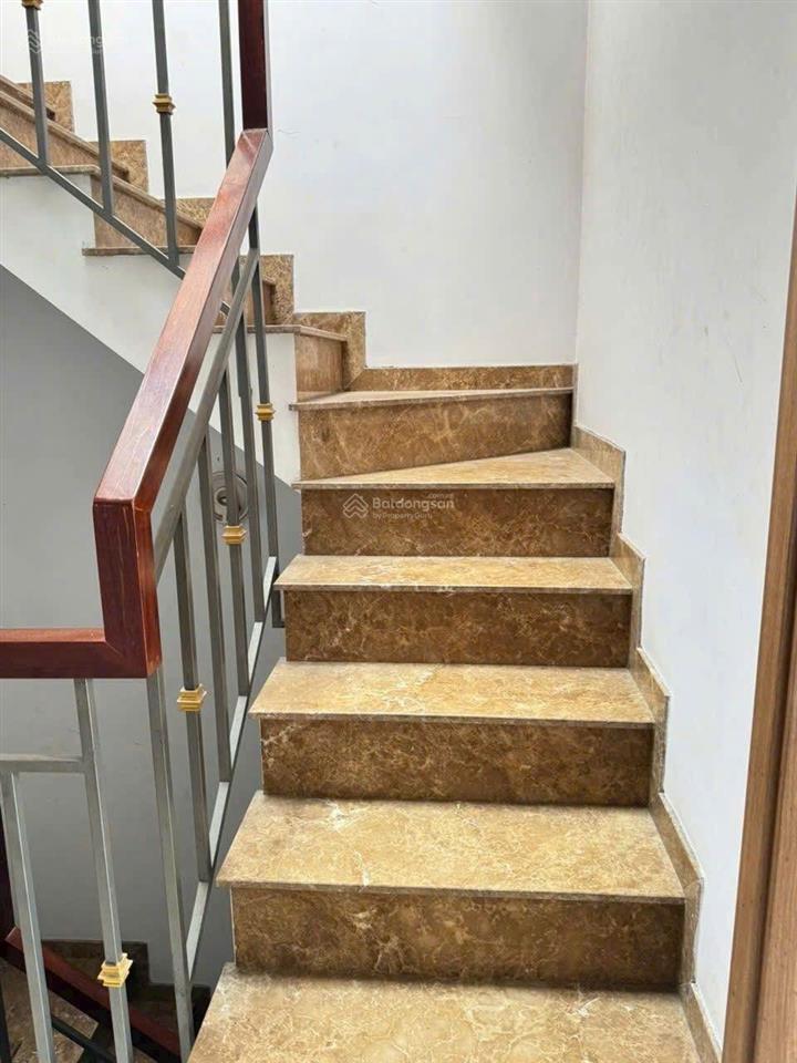 Cho thuê nhà hẻm 8m trịnh định trọng  4x17m 2 tấm 3pn nhà đẹp  hẻm ô tô thông khuông việt