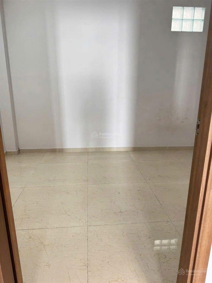 Cho thuê nhà hẻm 8m trịnh định trọng  4x17m 2 tấm 3pn nhà đẹp  hẻm ô tô thông khuông việt