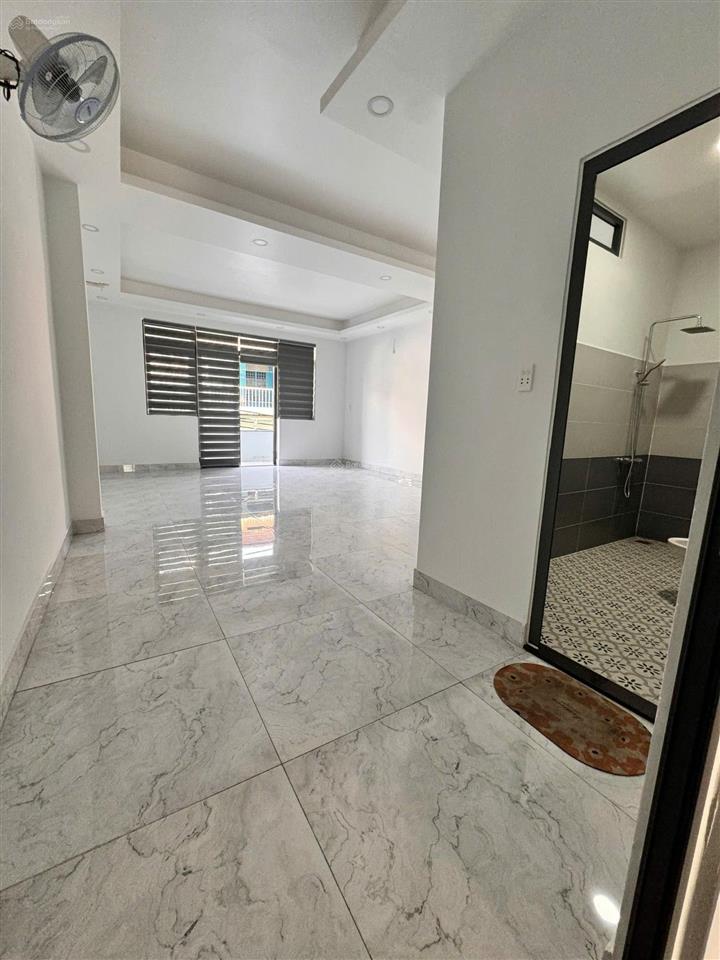 Cho thuê nhà mới 219/ khuông việt  5,5x23m 5 tầng 7pn rộng rãi gần hòa bình,âu cơ,lạc long quân