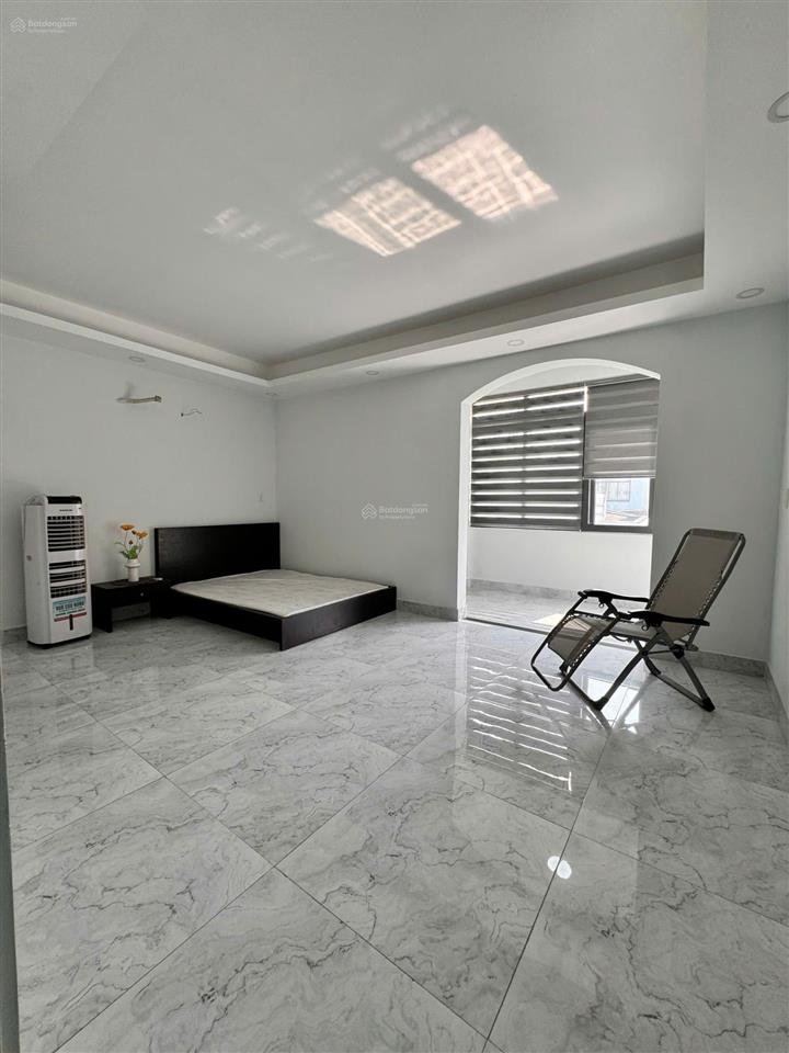 Cho thuê nhà mới 219/ khuông việt  5,5x23m 5 tầng 7pn rộng rãi gần hòa bình,âu cơ,lạc long quân