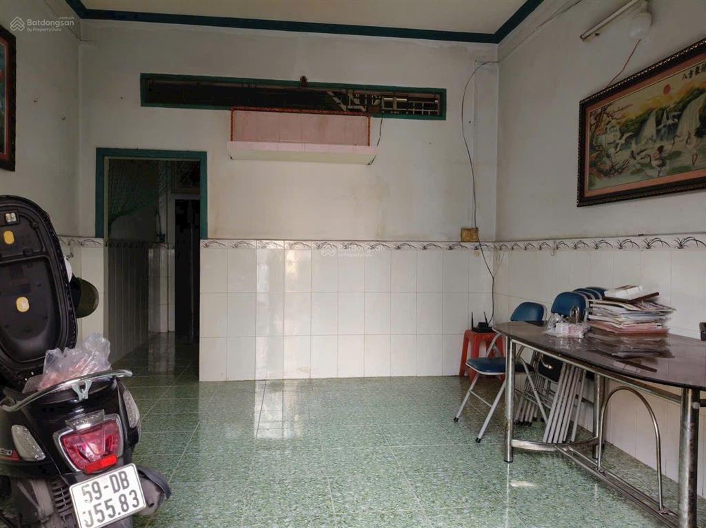 Cho thuê nhà 1/ lũy bán bích  4x11m 2 tấm 3pn  hẻm 4m  gần hòa bình, q.11, gần đầm sen