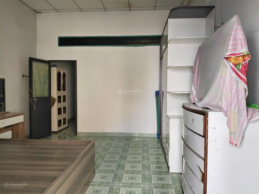 Cho thuê nhà 1/ lũy bán bích  4x11m 2 tấm 3pn  hẻm 4m  gần hòa bình, q.11, gần đầm sen