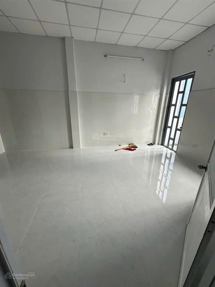 Cho thuê nhà mtkd âu cơ 4x22m đoạn sầm uất gần nhà hàng  giáp tân bình, gần thoại ngọc hầu,bàu cát