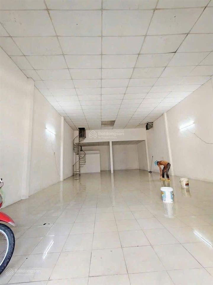 Cho thuê nhà kho xưởng khu họ lê  8x18m đường 16m,gần nguyễn sơn, phú thọ hòa, thoại ngọc hầu