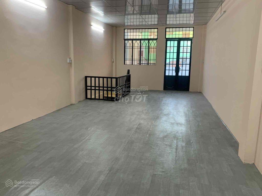 Cho thuê nhà 149/ lũy bán bích  hẻm ô tô  4,2x16m 2 tấm 2pn  gần hòa bình, tô hiệu, q.11