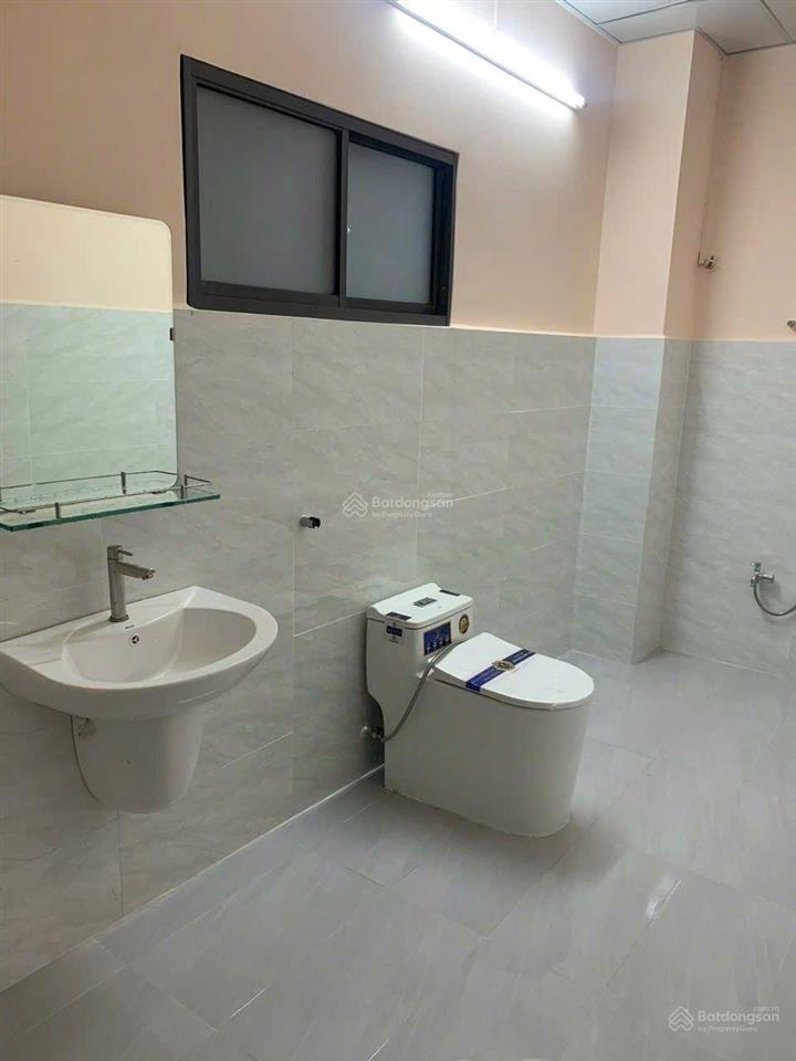 Cho thuê nhà 149/ lũy bán bích  hẻm ô tô  4,2x16m 2 tấm 2pn  gần hòa bình, tô hiệu, q.11
