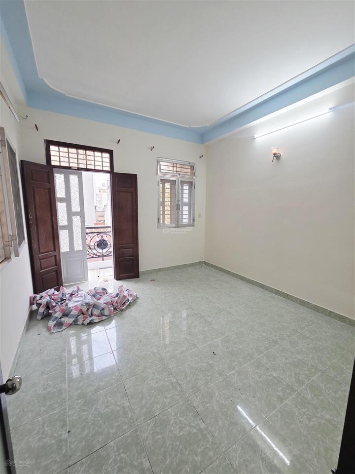 Cho thuê nhà 8x15m 4 tầng  hẻm 10m độc lập  tân hương  gần tan sơn nhì