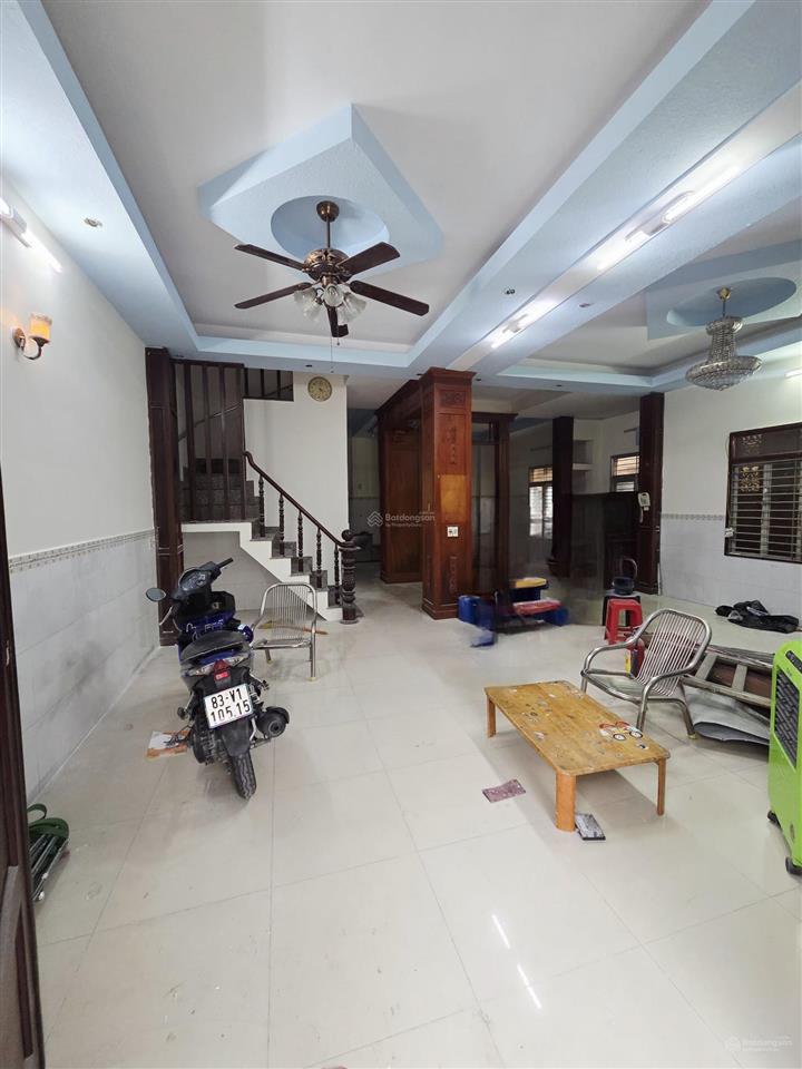 Cho thuê nhà 8x15m 4 tầng  hẻm 10m độc lập  tân hương  gần tan sơn nhì