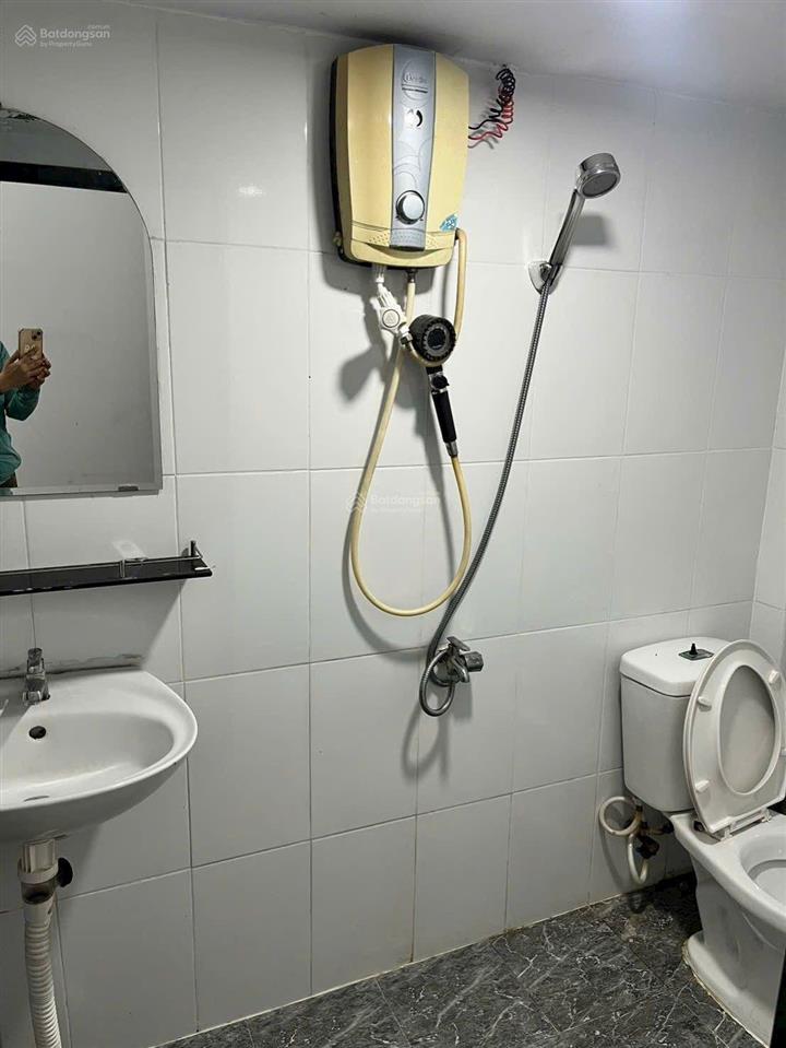 Cho thuê nhà 1/ nguyễn văn săng  4x20m 2pn, hẻm xe tải 7m thông, gần độc lập, trương vĩnh ký