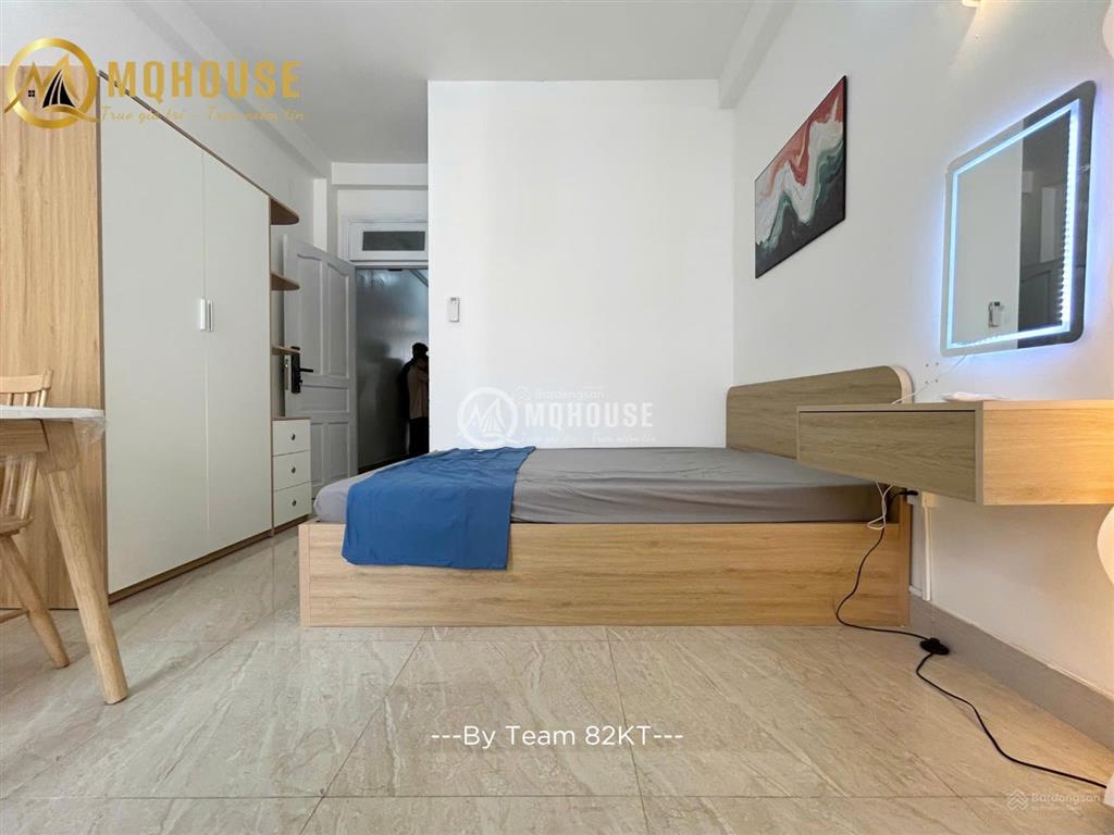 Căn hộ mới khia trương balcon lớn thoángmáy giặt riêng, ngay phan đăng lưungã tư phú nhuận