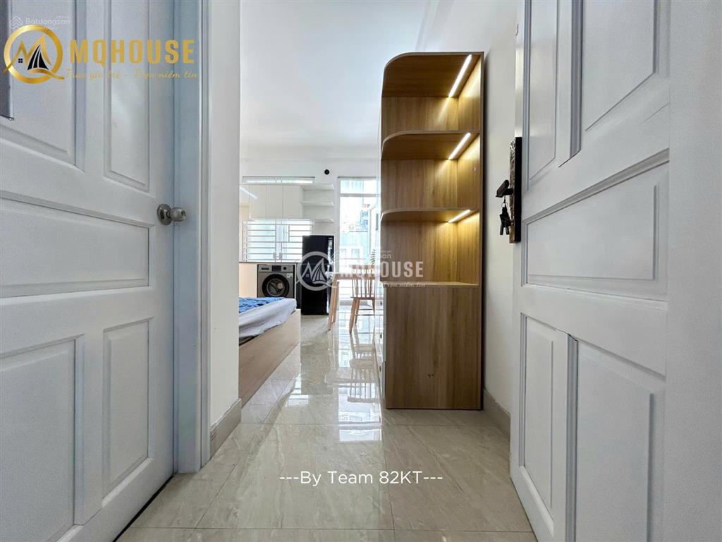 Căn hộ mới khia trương balcon lớn thoángmáy giặt riêng, ngay phan đăng lưungã tư phú nhuận