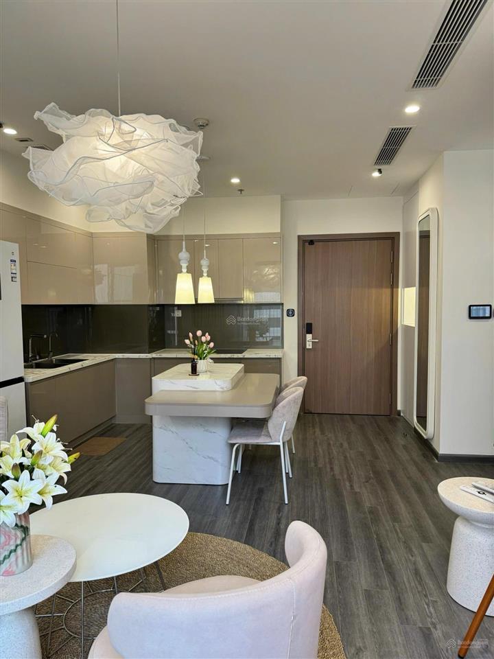 Bán căn 1pn+1 52,5m2 giá 3,15 tỷ / full nội thất / view cá koi / hướng đông nam  phân khu zenpark