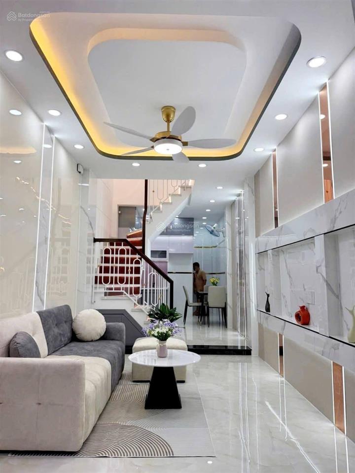 Bán nhà mới đẹp full nội thất ở ngay  kế nhà ga t3 2 lầu ,2 pn chỉ 4,45 tỷ tl, gần trường, chợ