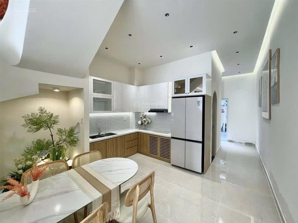 Siêu phẩm nhà mới đẹp  hxh thông  shr công nhận đủ 54m2  full nội thất  giá chỉ 8,999 tỷ còn tl