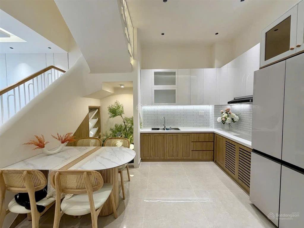 Siêu phẩm nhà mới đẹp  hxh thông  shr công nhận đủ 54m2  full nội thất  giá chỉ 8,999 tỷ còn tl