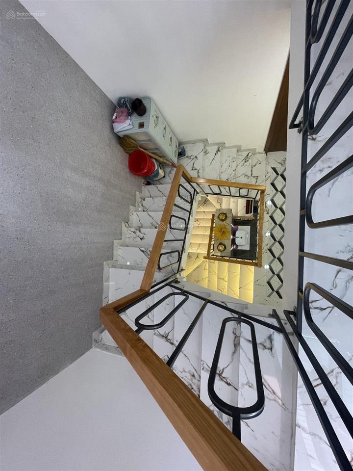 Bán nhà hẻm 4m phạm văn bạch  ngang 5m  3 tầng btct giá chỉ 6,5 tỷ