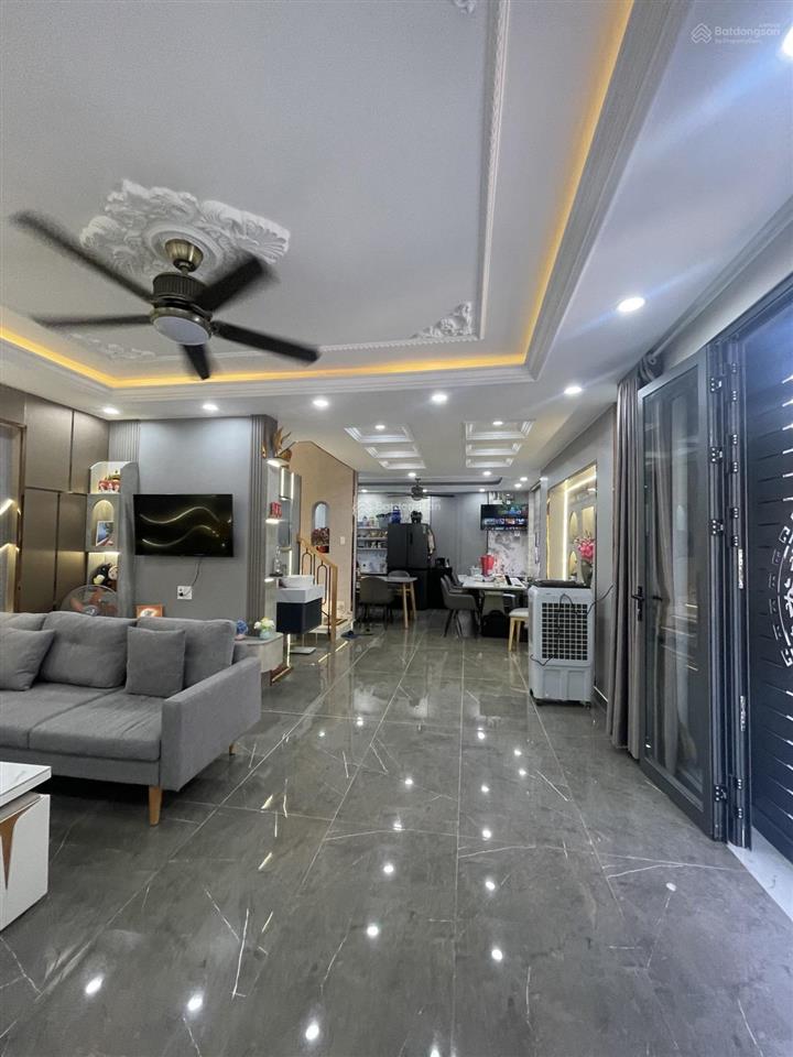 Bán nhà hẻm 4m phạm văn bạch  ngang 5m  3 tầng btct giá chỉ 6,5 tỷ