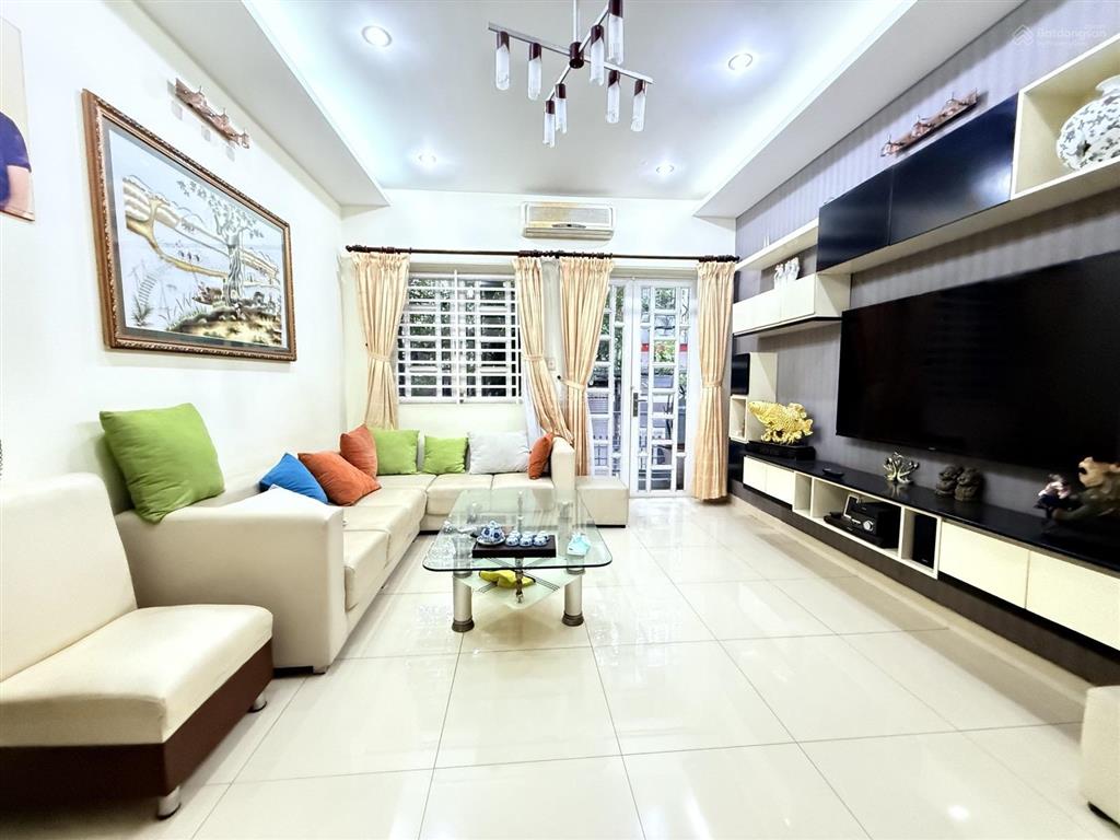 Nhà đẹp 4 tầng 55m2  gần nhà ga t3  hxh vào nhà  2 mặt hẻm  giá nhỉnh 10 tỷ tl