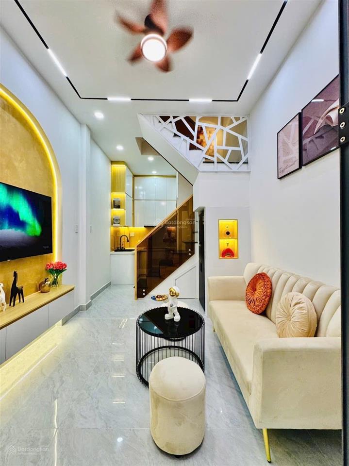 Nhà mới đẹp sát mặt tiền xô viết nghệ tĩnh  3 tầng  3pn 3wc  giá chỉ 4,39 tỷ