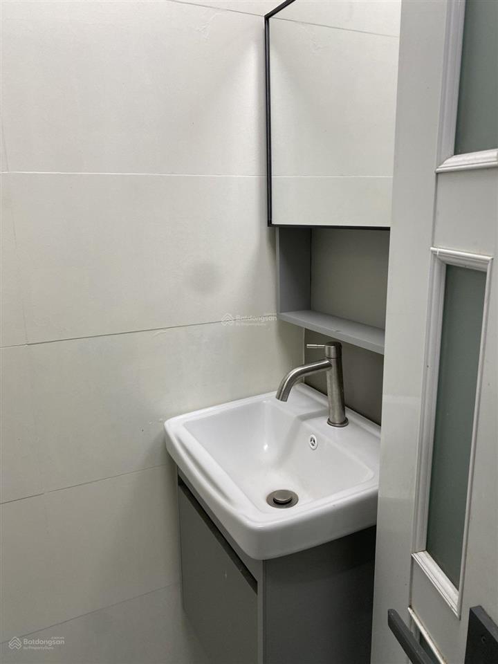 Hxh thông  đoàn thị điểm  ôtô ngủ trong nhà  5pn full nội thất  homestay 40tr/tháng  9,5 tỷ tl