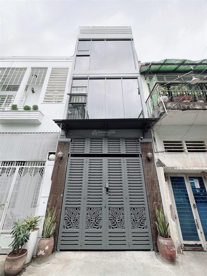 Hxh thông  đoàn thị điểm  ôtô ngủ trong nhà  5pn full nội thất  homestay 40tr/tháng  9,5 tỷ tl
