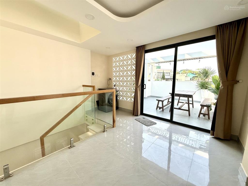 Nhà mới lô góc  điện biên phủ  5 tầng btct  giá chỉ 7,2 tỷ
