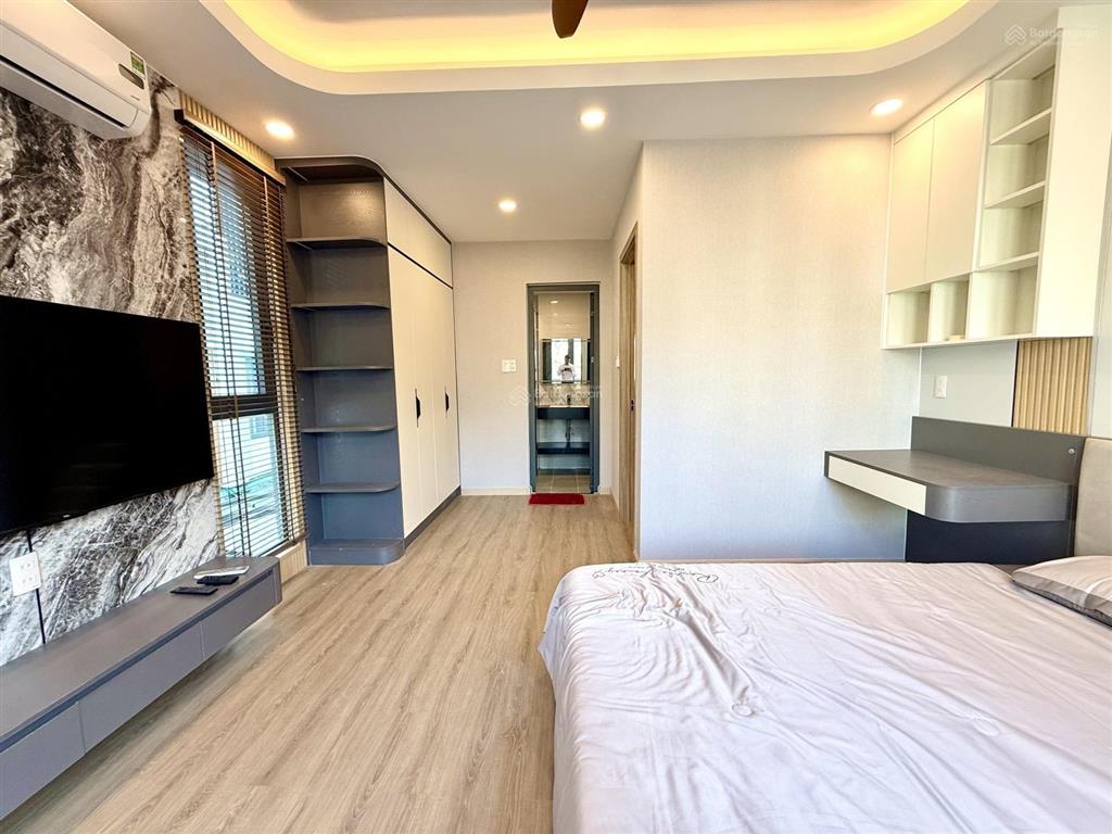 Nhà mới lô góc  điện biên phủ  5 tầng btct  giá chỉ 7,2 tỷ