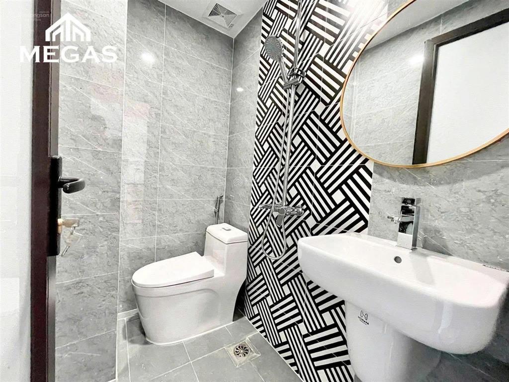 Doanh thu 90tr/th. toà ccmn tây sơn, 74m2 7t* 18pkk, lô góc, 3 thoáng, ngõ thông, kd. pccc chuẩn.