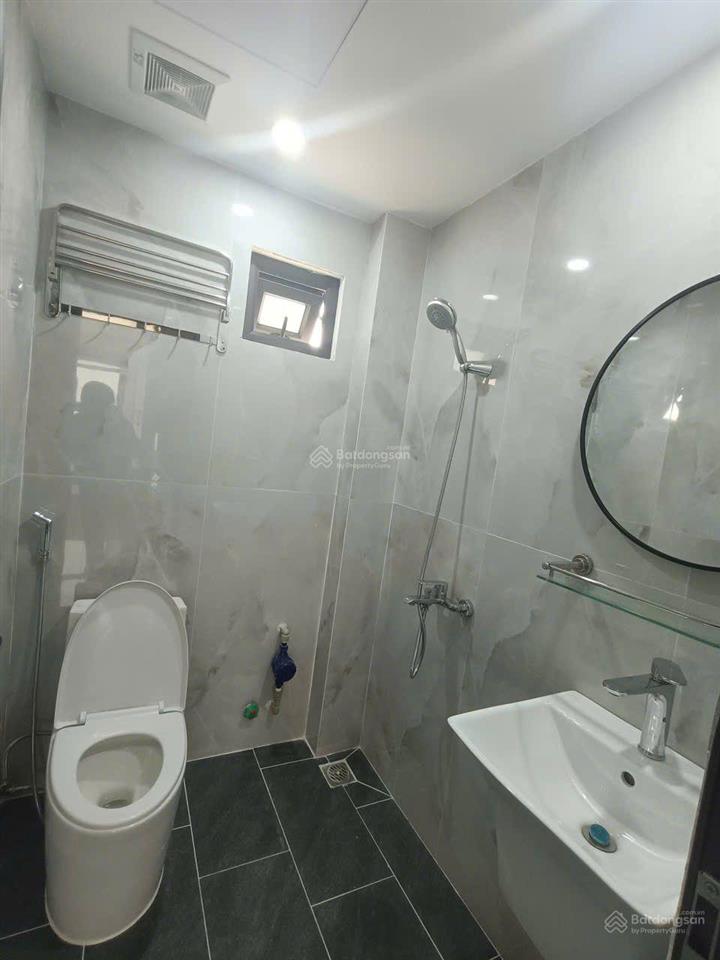 Bán toà ccmn vũ trọng phụng, 18pkk * 7t * tm, 2 thoáng, mặt ngõ thông, 25m ra ô tô tránh. pccc