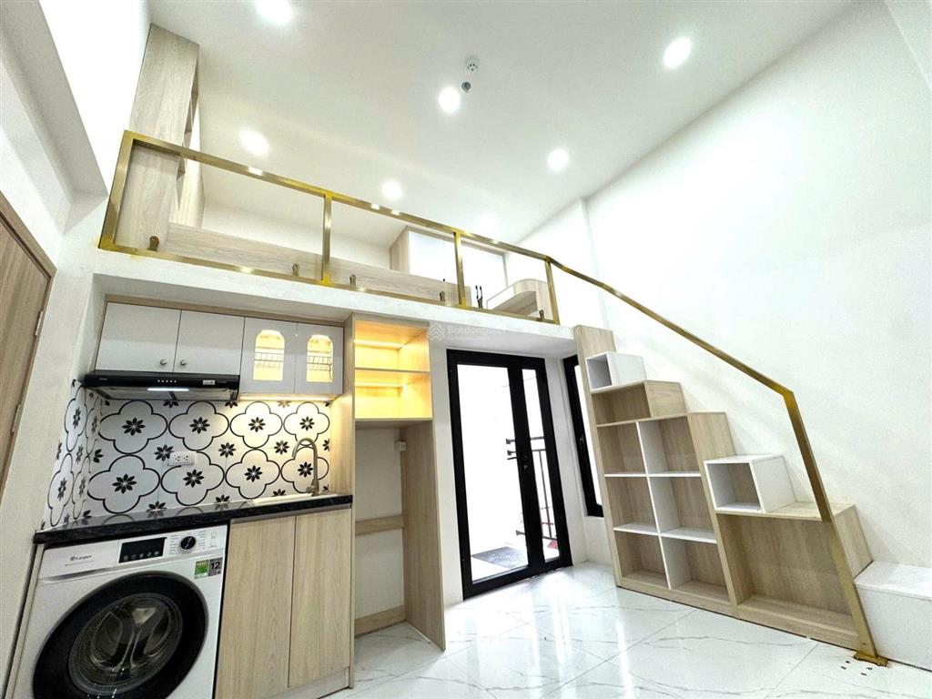 Tòa chdv nguyễn ngọc vũ, 101m2*7t thang máy *16 căn hộ kk, 20m ra ô tô tránh đỗ,ngõ thông,2 thoáng