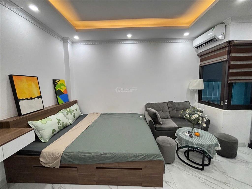 Bán tòa chdv hào nam 63m2*8t*13 căn hộ khép kín, ngõ 3 gác tránh, 2 thoáng, sát ga cát linh