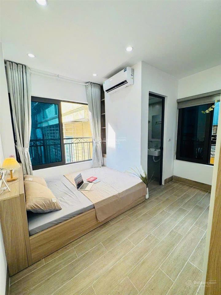 Gấp! toà ccmn hào nam, 66m*17p, lô góc, 3 mặt thoáng, 70m ra phố, cho thuê 70tr/th, gần ga cát linh
